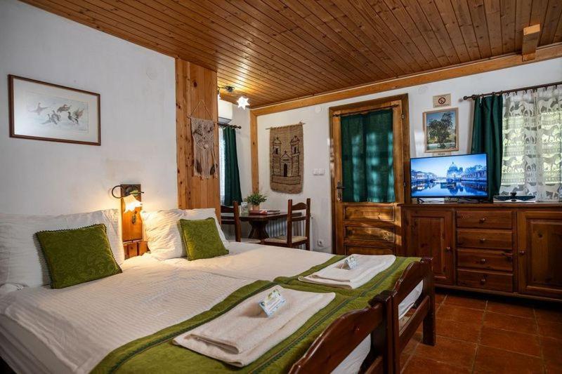 Pristava Lepena Village Экстерьер фото