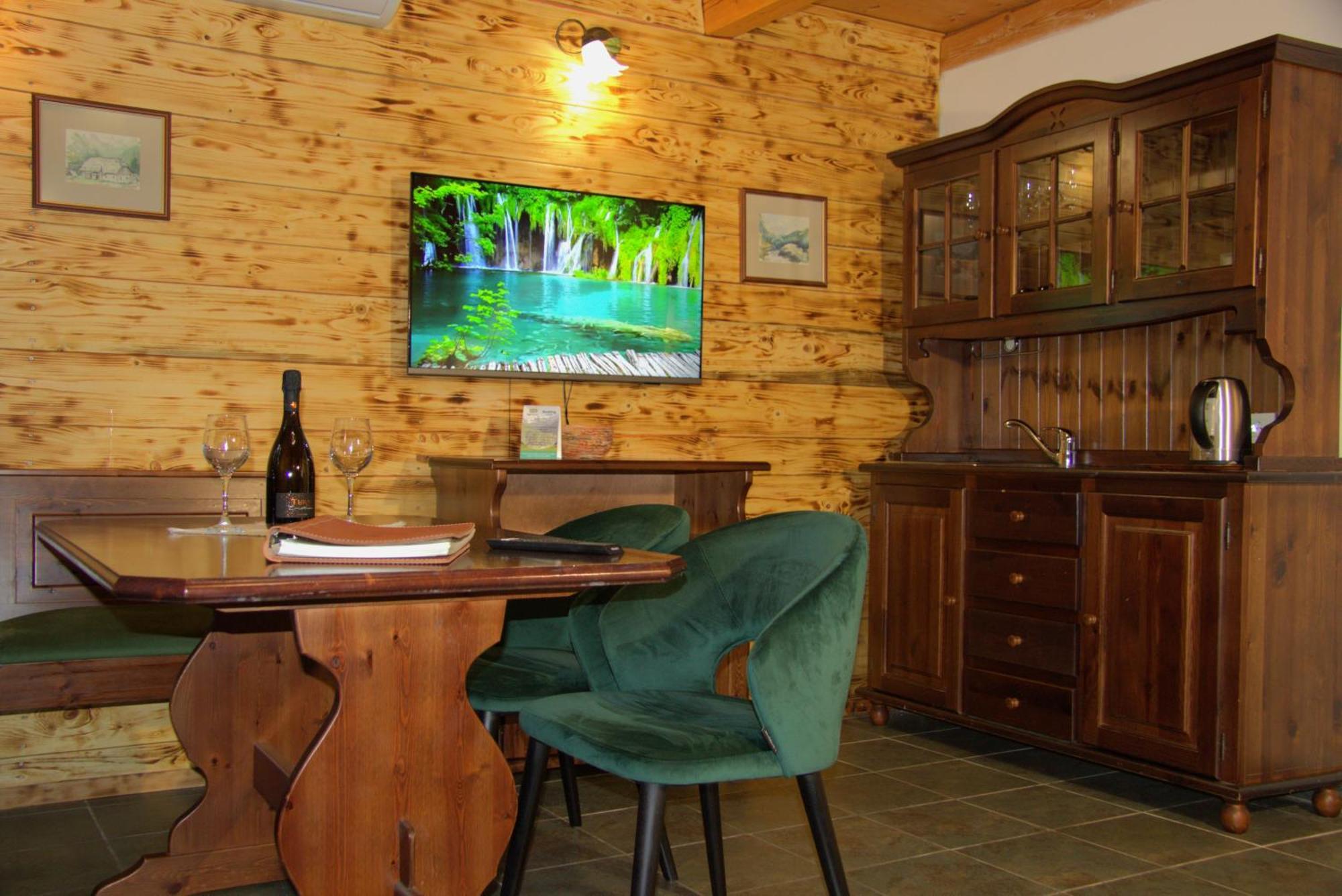 Pristava Lepena Village Экстерьер фото